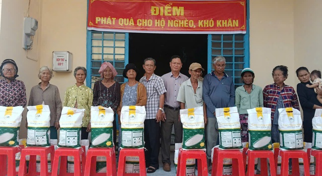 An Giang: Đẩy mạnh tuyên truyền, giáo dục, nâng cao nhận thức và trách nhiệm của hệ thống chính trị về công tác giảm nghèo bền vững - Ảnh 1.