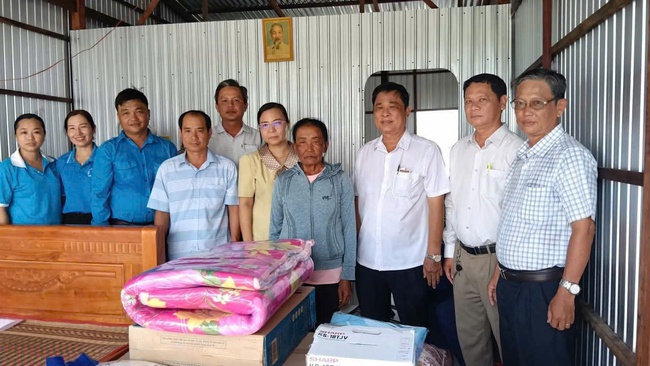An Giang: Đẩy mạnh tuyên truyền, giáo dục, nâng cao nhận thức và trách nhiệm của hệ thống chính trị về công tác giảm nghèo bền vững - Ảnh 2.