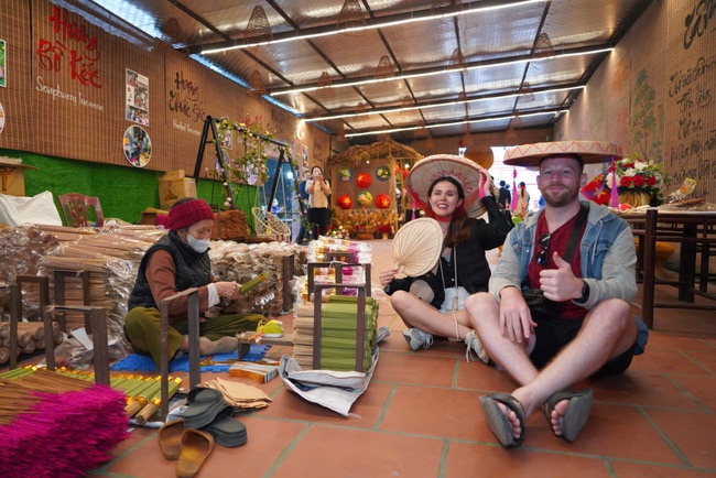 Cả nước chung sức xây dựng nông thôn mới: Nâng cao đời sống văn hóa, tinh thần - Ảnh 1. Cả nước chung sức xây dựng nông thôn mới: Nâng cao đời sống văn hóa, tinh thần - Ảnh 1.