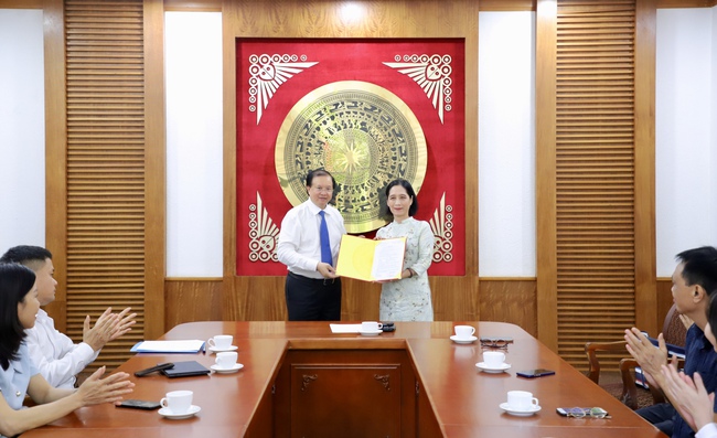 Trao Quyết định nghỉ hưu với với Phó Cục trưởng Cục Điện ảnh Lý Phương Dung - Ảnh 6.