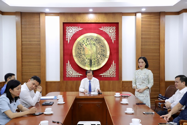 Trao Quyết định nghỉ hưu với với Phó Cục trưởng Cục Điện ảnh Lý Phương Dung - Ảnh 9.