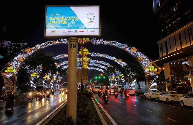 Cán bộ, công chức, viên chức thi đua thực hiện văn hóa công sở: Triển khai sâu, rộng trong toàn ngành VHTTDL - Ảnh 1. Cán bộ, công chức, viên chức thi đua thực hiện văn hóa công sở: Triển khai sâu, rộng trong toàn ngành VHTTDL - Ảnh 1.