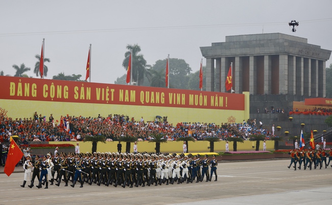 Đoàn quân nhân 4 nước diễu binh trên Quảng trường Ba Đình ngày 2/9 - Ảnh 1. Đoàn quân nhân 4 nước diễu binh trên Quảng trường Ba Đình ngày 2/9 - Ảnh 1.