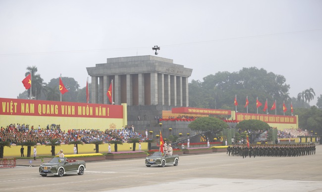 Tổ chức trọng thể Lễ kỷ niệm 80 năm Quốc khánh nước Cộng hòa xã hội chủ nghĩa Việt Nam - Ảnh 35. Tổ chức trọng thể Lễ kỷ niệm 80 năm Quốc khánh nước Cộng hòa xã hội chủ nghĩa Việt Nam - Ảnh 35.
