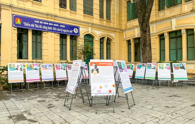 Thắp sáng đam mê: Khích lệ niềm yêu thích khoa học của các em học sinh - Ảnh 3.