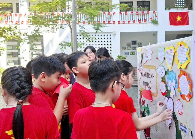 Tourday Online “Theo dấu chân Bác” - Hoạt động ý nghĩa của Bảo tàng Lịch sử Quốc gia dành cho học sinh - Ảnh 10.