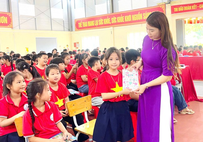 Tourday Online “Theo dấu chân Bác” - Hoạt động ý nghĩa của Bảo tàng Lịch sử Quốc gia dành cho học sinh - Ảnh 9.