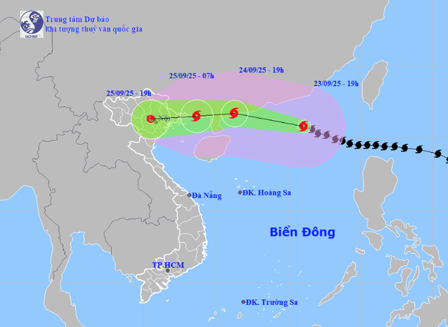 Thủ tướng chỉ đạo tập trung triển khai công tác ứng phó bão số 9 (siêu bão Ragasa) - Ảnh 1.