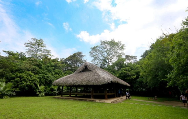 Tuyên Quang: Quan tâm giữ gìn, bảo tồn và phát huy các giá trị văn hóa tốt đẹp, tạo động lực phát triển kinh tế - xã hội - Ảnh 2.
