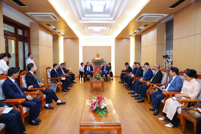 Đẩy mạnh hợp tác văn hóa, du lịch giữa tỉnh Ninh Bình và tỉnh Hồ Bắc (Trung Quốc) - Ảnh 1.