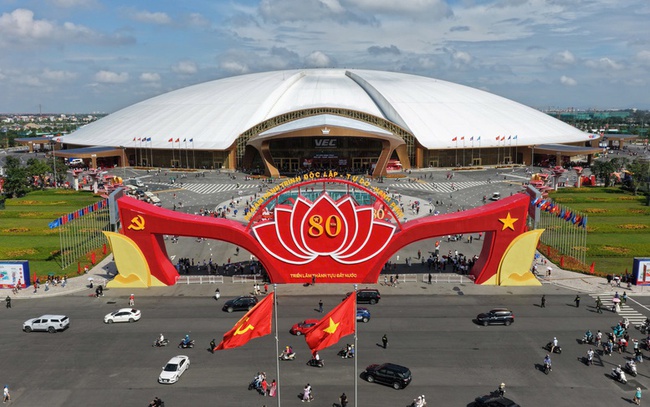 Hội chợ mùa Thu 2025 dự kiến diễn ra từ 20/10 - 5/11 tại Trung tâm Triển lãm Việt Nam - Ảnh 1.