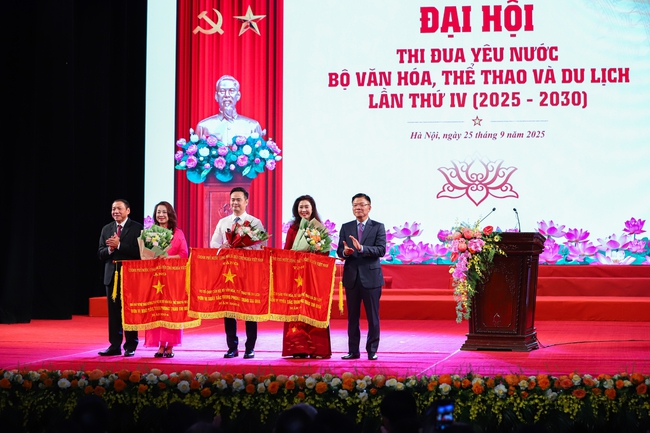 Vinh danh các tập thể cá nhân tiêu biểu tại Đại hội thi đua yêu nước Bộ VHTTDL lần thứ IV, năm 2025 - Ảnh 3.