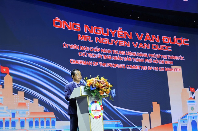 Rực rỡ “Đêm Việt Nam” - Nơi “Dòng chảy tinh hoa” hội tụ - Ảnh 3. Rực rỡ “Đêm Việt Nam” - Nơi “Dòng chảy tinh hoa” hội tụ - Ảnh 3.