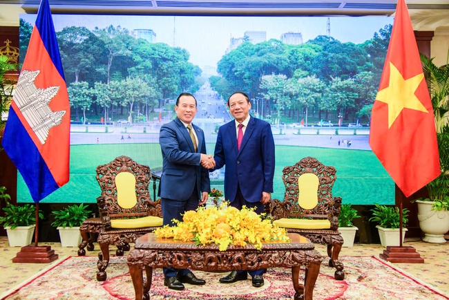 Bộ trưởng Nguyễn Văn Hùng làm việc với Bộ trưởng Bộ Du lịch Campuchia Huot Hak - Ảnh 3. Bộ trưởng Nguyễn Văn Hùng làm việc với Bộ trưởng Bộ Du lịch Campuchia Huot Hak - Ảnh 3.