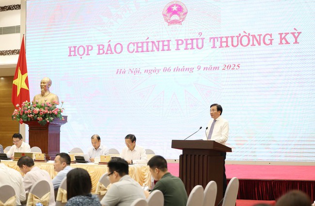 Du lịch tiếp tục phục hồi mạnh, thu hút gần 14 triệu lượt khách quốc tế trong 8 tháng đầu năm - Ảnh 1. Du lịch tiếp tục phục hồi mạnh, thu hút gần 14 triệu lượt khách quốc tế trong 8 tháng đầu năm - Ảnh 1.