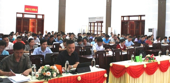 Tập huấn công tác rà soát hộ nghèo, cận nghèo năm 2025 - Ảnh 1. Tập huấn công tác rà soát hộ nghèo, cận nghèo năm 2025 - Ảnh 1.