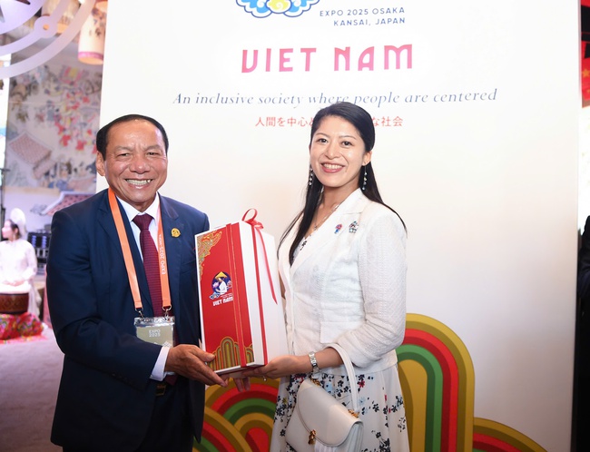Ấn tượng Ngày Quốc gia Việt Nam tại EXPO 2025 - Ảnh 14. Ấn tượng Ngày Quốc gia Việt Nam tại EXPO 2025 - Ảnh 14.