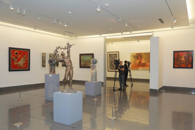 Bảo tàng Mỹ thuật Việt Nam tiếp nhận gần 1.000 tác phẩm mỹ thuật  - Ảnh 5.