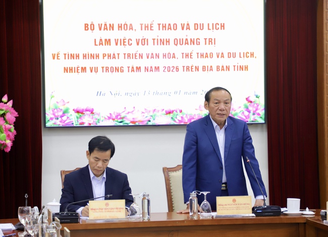 Bộ trưởng Nguyễn Văn Hùng làm việc với tỉnh Quảng Trị về tình hình phát triển văn hóa, thể thao và du lịch trên địa bàn tỉnh - Ảnh 1.
