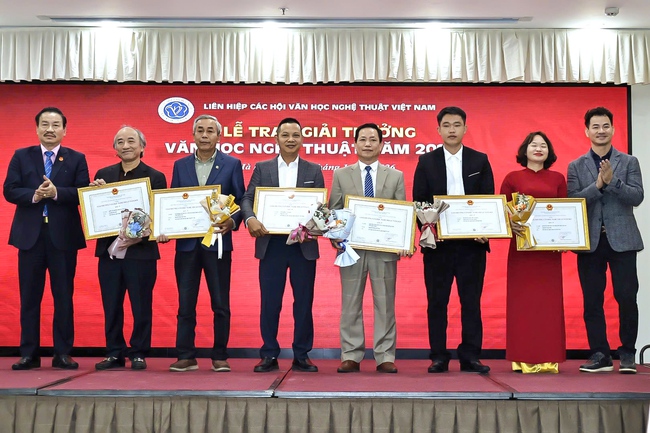 Vinh danh 85 tác phẩm tại Giải thưởng Văn học nghệ thuật năm 2025 - Ảnh 4.