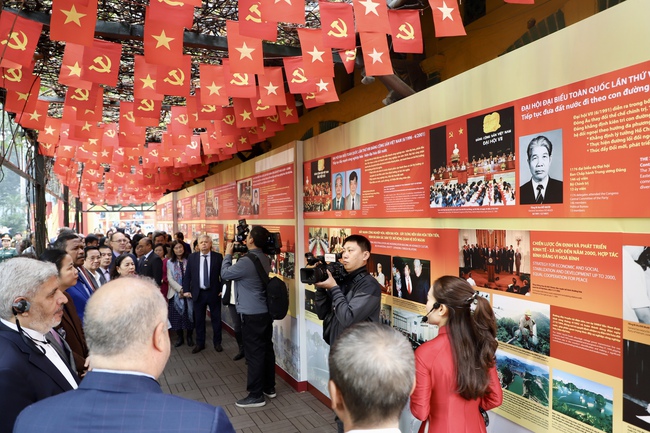 Đặc sắc không gian triển lãm chào mừng Đại hội đại biểu toàn quốc lần thứ XIV của Đảng và 76 năm quan hệ Việt Nam – Liên bang Nga  - Ảnh 7.