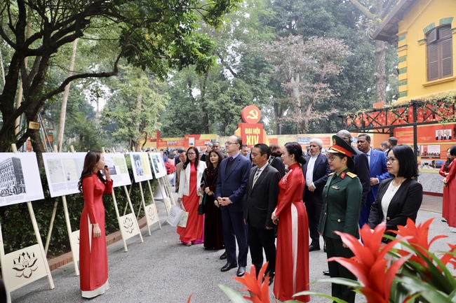 Đặc sắc không gian triển lãm chào mừng Đại hội đại biểu toàn quốc lần thứ XIV của Đảng và 76 năm quan hệ Việt Nam – Liên bang Nga  - Ảnh 14.