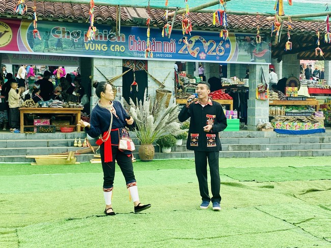 "Về bản đón xuân": Điểm hẹn văn hóa cuối tuần tại Làng Văn hóa - Du lịch các dân tộc Việt Nam - Ảnh 2.