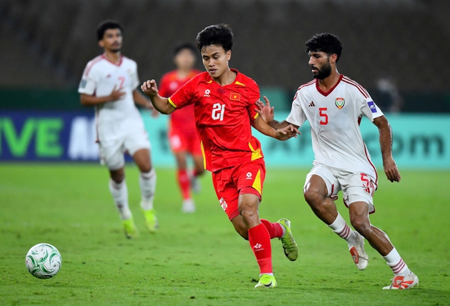 Thắng kịch tính U23 UAE, U23 Việt Nam vào Bán kết U23 châu Á 2026 - Ảnh 2.