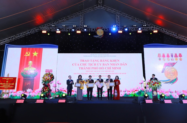 Trường Đại học Thể dục Thể thao TP.HCM: Nửa thế kỷ bền bỉ kiến tạo giá trị cho Thể thao Việt Nam - Ảnh 15.