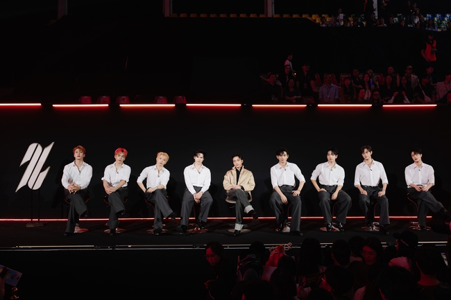 Khép lại hành trình đào tạo 9 tháng, UPRIZE hứa hẹn tiếp tục bùng nổ trên thị trường giải trí Việt Nam - Ảnh 1.