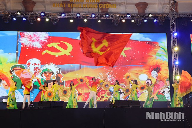 Ninh Bình: Đẩy mạnh bảo tồn và phát huy các giá trị văn hóa truyền thống tốt đẹp, giàu bản sắc - Ảnh 1.