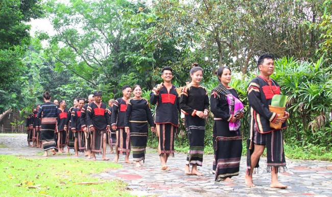 Đắk Lắk: Đẩy mạnh xây dựng và thực hiện hương ước, quy ước góp phần phát huy dân chủ ở cơ sở - Ảnh 1.