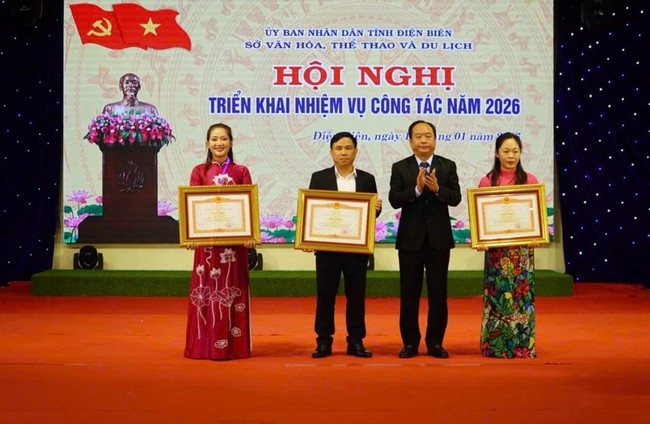 Ngành VHTTDL Điện Biên nâng cao chất lượng công tác thi đua khen thưởng - Ảnh 1. Ngành VHTTDL Điện Biên nâng cao chất lượng công tác thi đua khen thưởng - Ảnh 1.