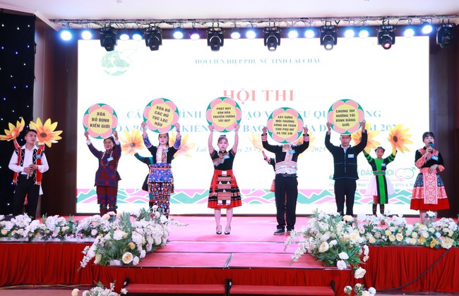 Lai Châu: Tạo sự chuyển biến tích cực trong công tác gia đình - Ảnh 1. Lai Châu: Tạo sự chuyển biến tích cực trong công tác gia đình - Ảnh 1.