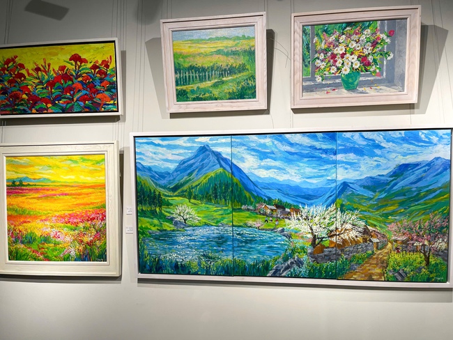 "Chào Xuân Bính Ngọ 2026": lan tỏa sắc xuân trong lòng Phố cổ Hà Nội - Ảnh 4.