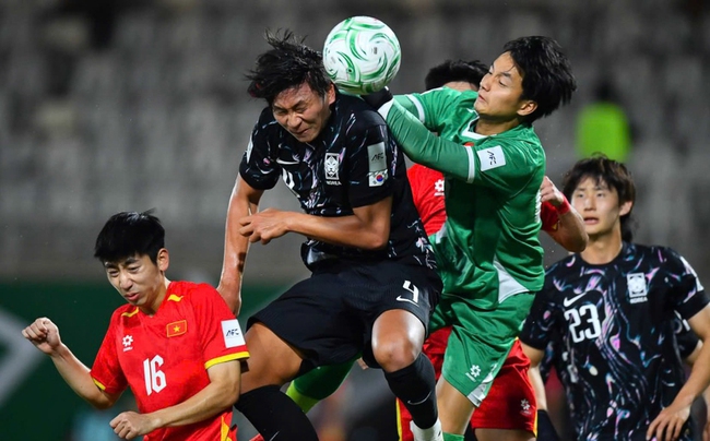 Thắng U23 Hàn Quốc trên chấm luân lưu, U23 Việt Nam giành HCĐ tại VCK U23 châu Á 2026 - Ảnh 2.