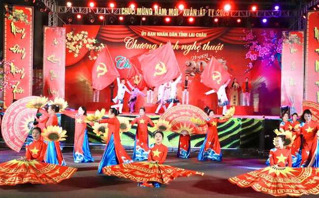 Lai Châu: Triển khai các hoạt động tuyên truyền, văn hóa, văn nghệ phục vụ Nhân dân vui xuân, đón mừng năm mới - Ảnh 1.