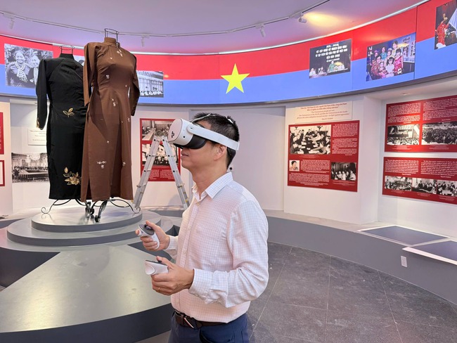 Khai mạc trưng bày chuyên đề "Nguyễn Thị Bình - Trí tuệ, Bản lĩnh và Nhân cách Phụ nữ Việt Nam thời đại Hồ Chí Minh" - Ảnh 5.