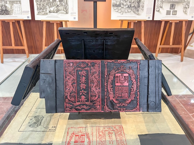 Đưa di sản tư liệu và tài liệu lưu trữ quốc gia đến gần hơn với công chúng - Ảnh 5. Đưa di sản tư liệu và tài liệu lưu trữ quốc gia đến gần hơn với công chúng - Ảnh 5.