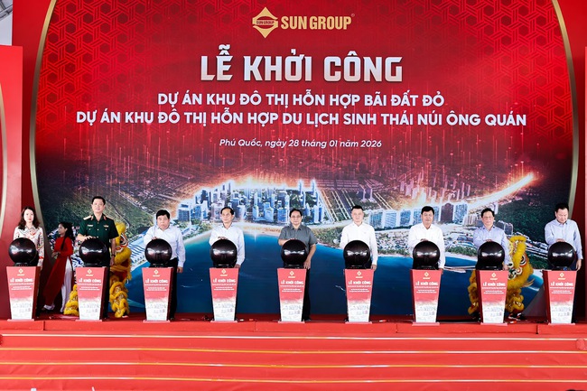 Thủ tướng dự lễ khởi công khu đô thị hỗn hợp Bãi Đất Đỏ và Khu đô thị hỗn hợp du lịch sinh thái Núi Ông Quán - Ảnh 3. Thủ tướng dự lễ khởi công khu đô thị hỗn hợp Bãi Đất Đỏ và Khu đô thị hỗn hợp du lịch sinh thái Núi Ông Quán - Ảnh 3.