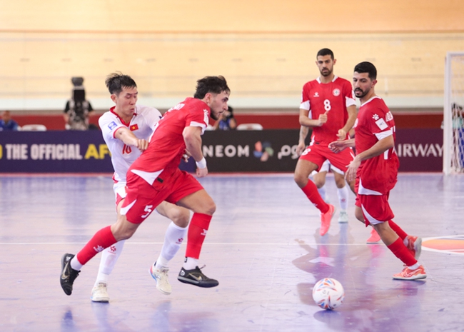 Thắng Lebanon 2-0, tuyển Futsal Việt Nam rộng cửa vào tứ kết VCK Futsal châu Á 2026 - Ảnh 1. Thắng Lebanon 2-0, tuyển Futsal Việt Nam rộng cửa vào tứ kết VCK Futsal châu Á 2026 - Ảnh 1.