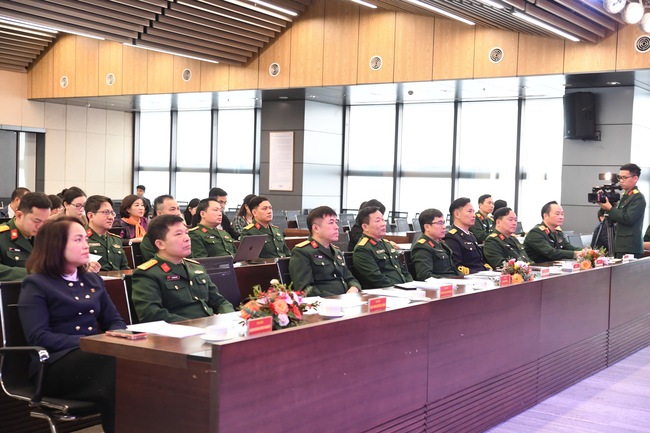 Hòa quyện "chất quân sự" và "hồn dân tộc" trong không gian nghệ thuật Đường xuân đất Việt 2026 - Hội tụ - Ảnh 1.