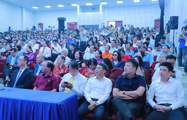 Trường Đại học Văn hóa TP. Hồ Chí Minh: Nửa thế kỷ kiến tạo Tri thức, lan tỏa giá trị Văn hóa - Ảnh 4. Trường Đại học Văn hóa TP. Hồ Chí Minh: Nửa thế kỷ kiến tạo Tri thức, lan tỏa giá trị Văn hóa - Ảnh 4.