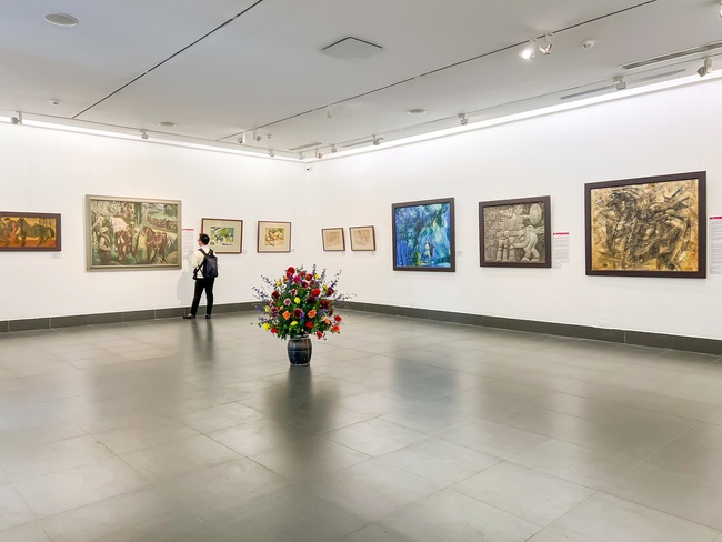 Trưng bày 60 tác phẩm tại triển lãm "Ngựa trong nghệ thuật tạo hình" - Ảnh 4.