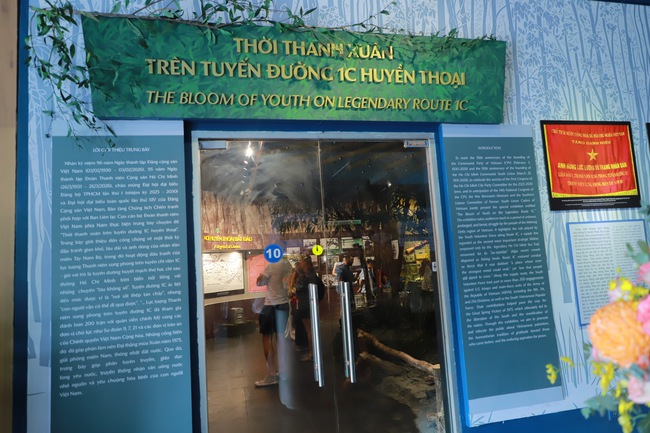 Khai mạc triển lãm trưng bày chuyên đề “Thời thanh xuân trên tuyến đường 1C huyền thoại” - Ảnh 5.