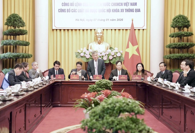 Luật Báo chí 2025: Tạo hành lang pháp lý đầy đủ, đồng bộ, góp phần tháo gỡ các điểm nghẽn, khơi thông nguồn lực, bảo đảm cho nền báo chí cách mạng Việt Nam tiếp tục phát triển - Ảnh 1. Luật Báo chí 2025: Tạo hành lang pháp lý đầy đủ, đồng bộ, góp phần tháo gỡ các điểm nghẽn, khơi thông nguồn lực, bảo đảm cho nền báo chí cách mạng Việt Nam tiếp tục phát triển - Ảnh 1.