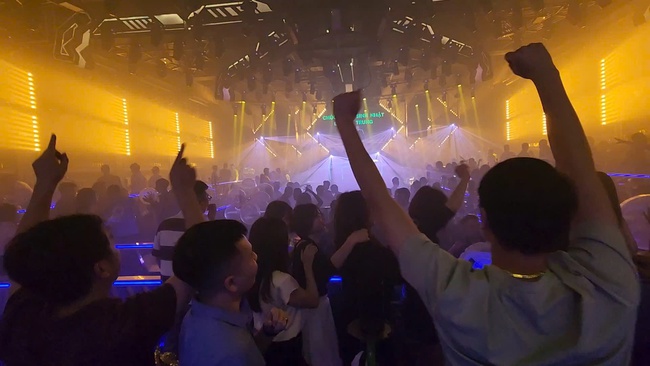 Đắk Lắk phân cấp thẩm quyền cấp phép kinh doanh dịch vụ karaoke, vũ trường - Ảnh 1.