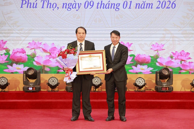 Phú Thọ cần tập trung xây dựng và phát triển văn hóa, coi văn hóa là nguồn lực quan trọng, là sức mạnh nội sinh, đáp ứng yêu cầu phát triển bền vững của địa phương và đất nước. - Ảnh 4.