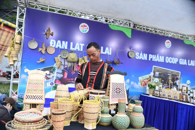 Trải nghiệm văn hóa truyền thống tạo sức hút tại “Ngày Gia Lai tại Hà Nội” - Ảnh 9.