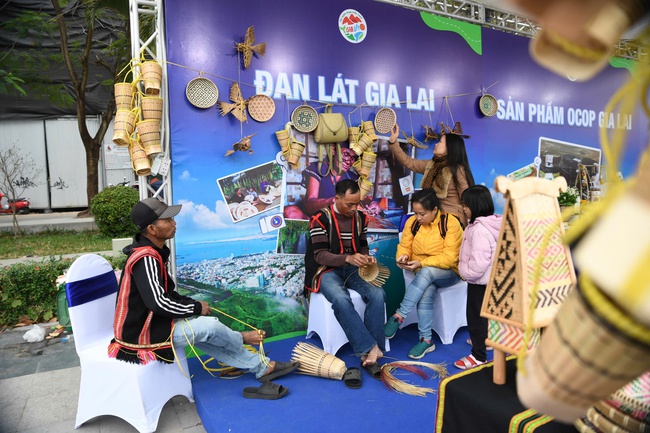 Trải nghiệm văn hóa truyền thống tạo sức hút tại “Ngày Gia Lai tại Hà Nội” - Ảnh 10.